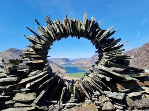 Andy Goldsworthy environmental art