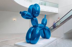 Jeff Koons sculpture